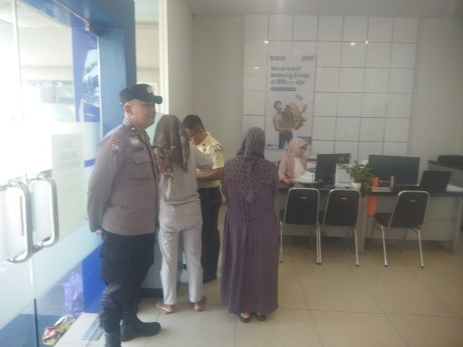 
					Antisipasi Kriminalitas, Polsek Kapuas Barat Perketat Patroli di Kantor Bank BRI KCP Mandomai