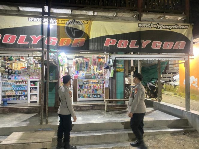 
					Antisipasi Kriminalitas Malam Hari, Polsek Kahulut Perketat Pengamanan ATM di Tumbang Miri