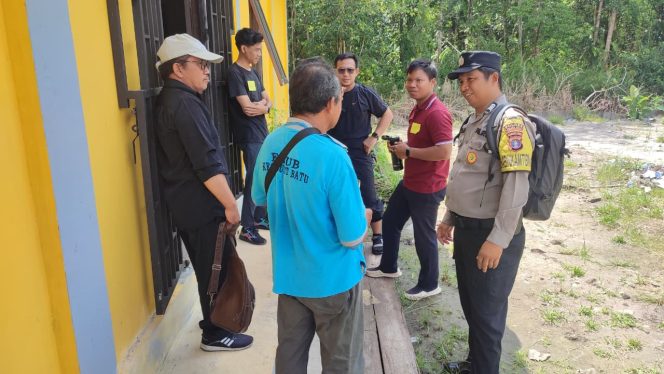 
					Pererat Silaturahmi, Bhabinkamtibmas Polsek Jabiren Raya Sambangi Warga Desa Pilang