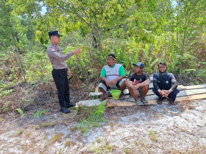 
					Cegah Karhutla Sejak Dini, Polsek Banama Tingang Gencarkan Sosialisasi Humanis di Desa Goha