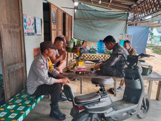 
					Polres Barito Utara Perkuat Kedekatan dengan Warga, Sambangi Desa Benangin untuk Jaga Kamtibmas Tetap Kondusif
