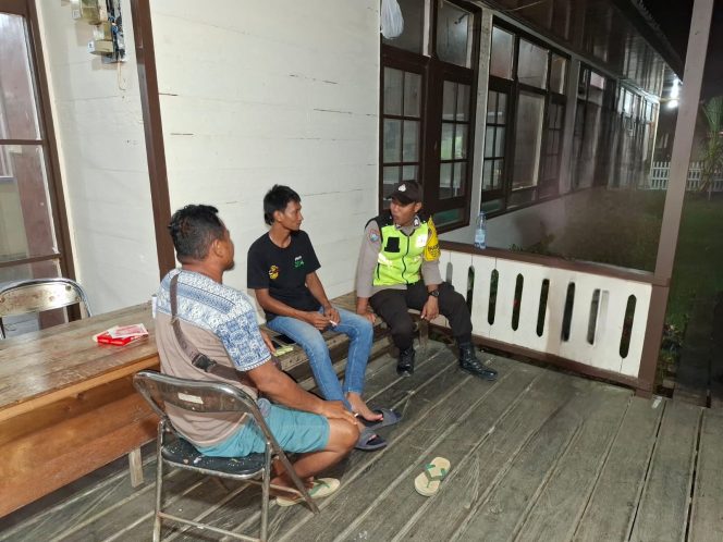 
					Pastikan Keamanan Malam Hari, Polsek Kahayan Kuala Gelar Sambang Kamtibmas di Bahaur Basantan