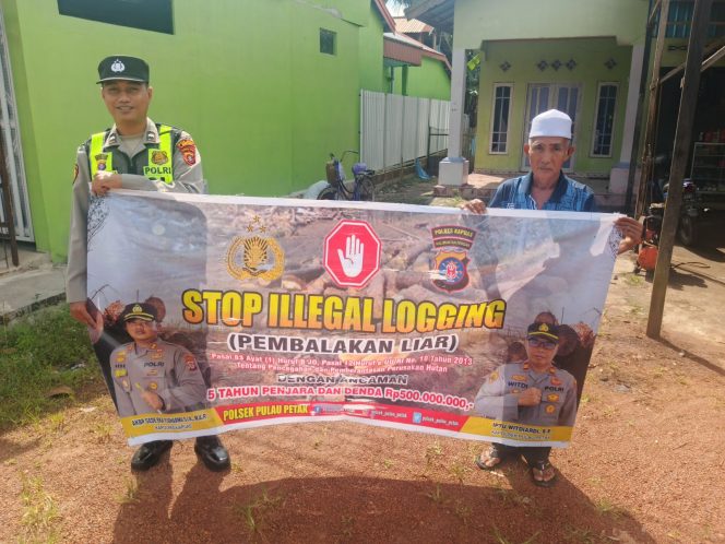 
					SOSIALISASI PENEBANGAN HUTAN SECARA LIAR (ILEGAL LOGING) OLEH PERSONIL POLSEK PULAU PETAK