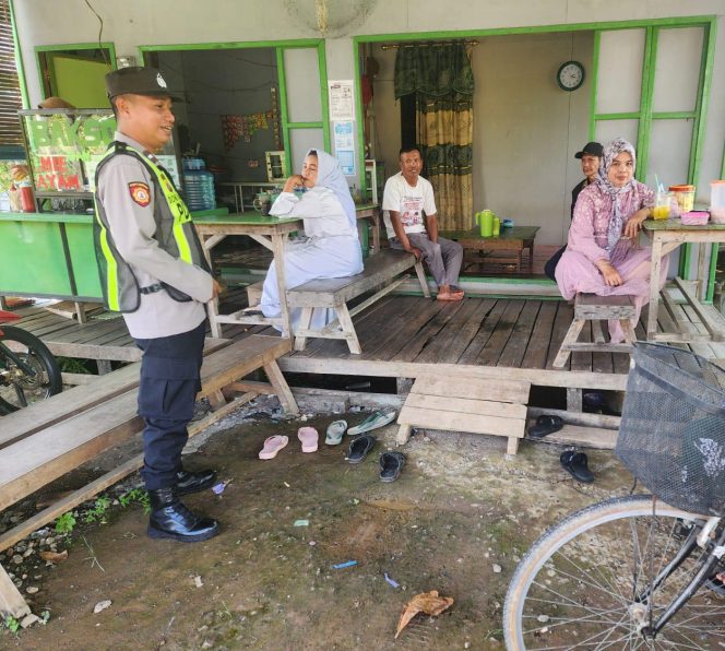 
					PERSONIL POLSEK PULAU PETAK LAKSANAKAN PATROLI DIALOGIS KE DESA-DESA WILAYAH KECAMATAN PULAU PETAK