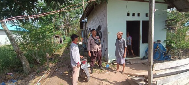 
					Dekati Warga Gadabung, Bhabinkamtibmas Perkuat Keamanan lewat Silaturahmi