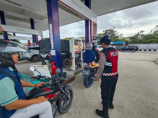 
					Pastikan Stok dan Keamanan, Sat Samapta Polres Sukamara Patroli di SPBU Sukamara