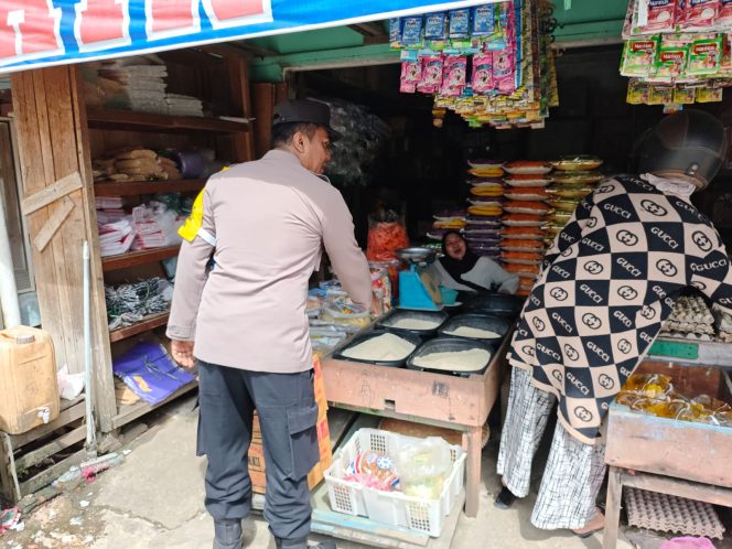 
					Wujudkan Pelayanan Prima, Polsek Kurun Siaga Kawal Titik Vital dan Pusat Keramaian