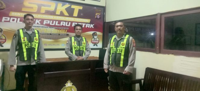 
					POLSEK PULAU PETAK LAKSANAKAN KEGIATAN SIAGA MAKO PADA MALAM HARI GUNA CIPTAKAN SITUASI AMAN