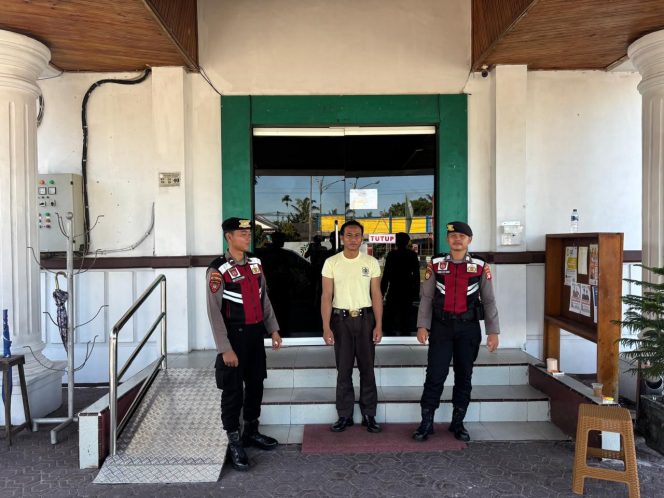 
					Tingkatkan Pengamanan Objek Vital, Sat Samapta Polres Sukamara Patroli di Kantor Perbankan