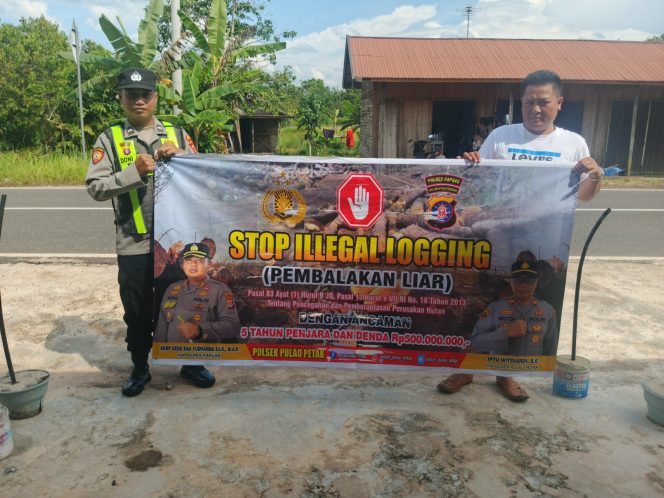 
					SOSIALISASI PENEBANGAN HUTAN SECARA LIAR (ILEGAL LOGING) OLEH PERSONIL POLSEK PULAU PETAK