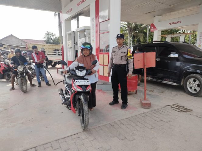 
					Jaga Ketertiban Umum, Polres Kobar Dan Polsek Jajaran Perketat Pengamanan di SPBU