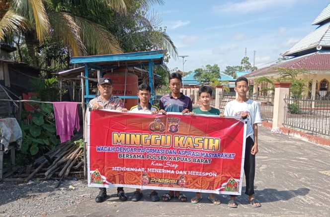 
					Dekatkan Diri dengan Masyarakat, Polsek Kapuas Barat Gelar “Minggu Kasih” di Kelurahan Mandomai