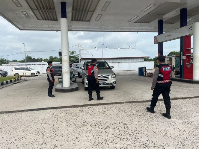 
					Cegah Penyalahgunaan BBM, Sat Samapta Polres Sukamara Patroli di SPBU