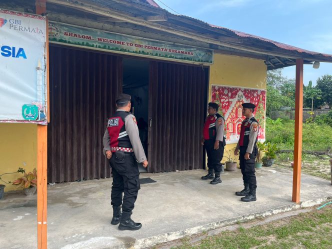 
					Tingkatkan Kewaspadaan, Sat Samapta Polres Sukamara Patroli di Lokasi Gereja Kota Sukamara