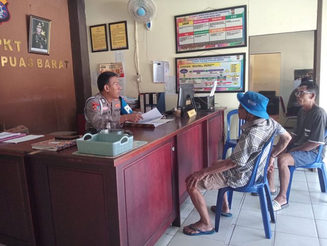 
					Wujudkan Polri Presisi, Polsek Kapuas Barat Berikan Pelayanan Prima bagi Masyarakat di Hari Libur