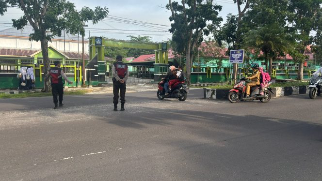 
					Sat Samapta Polres Sukamara Hadir di Jalan, Pengaturan Pagi Demi Keselamatan