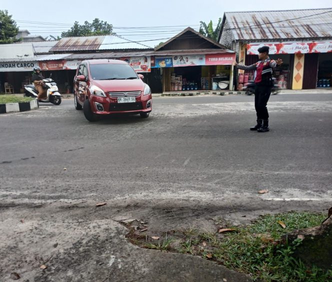 
					Jaga Keselamatan Pengguna Jalan, Sat Samapta Polres Sukamara Gelar Pengaturan Pagi