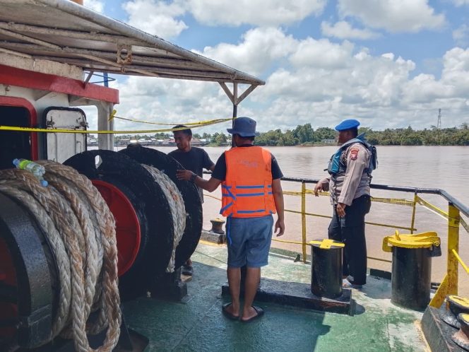 
					Satpolairud Polres Pulang Pisau Ingatkan Pentingnya Alat Keselamatan Berlayar