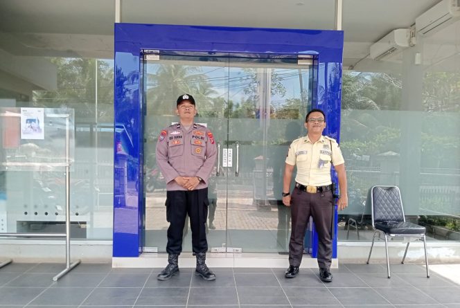 
					Jamin Keamanan Objek Vital, Polsek Kapuas Barat Intensifkan Patroli di Wilayah Mandomai