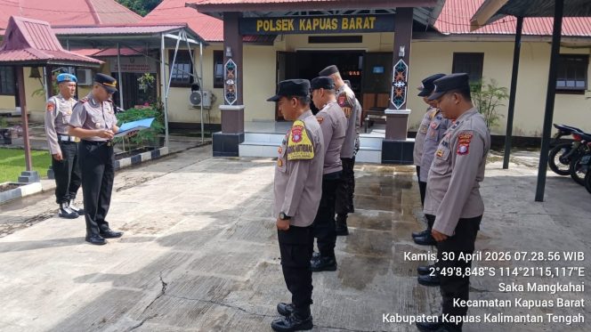 
					Perkuat Disiplin dan Kesiapsiagaan, Ipda Siswono Tri Soemantri Pimpin Apel Pagi Personel Polsek Kapuas Barat