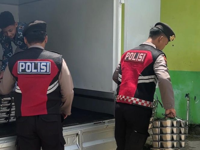 
					Wujudkan Pelayanan Presisi, Sat Samapta Polres Sukamara Kawal Program Makan Sehat di Sukamara