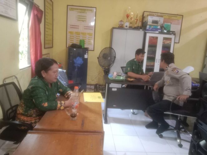 
					Pererat Kedekatan dengan Masyarakat, Polsek Kapuas Barat Gencarkan Patroli Dialogis Guna Serap Aspirasi Kamtibmas