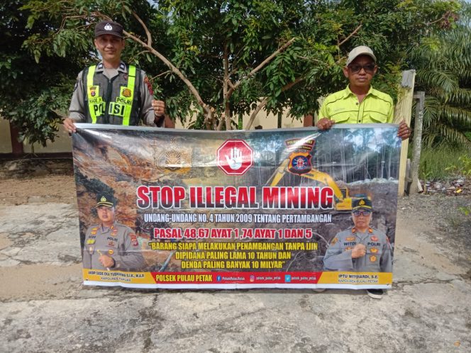 
					PERSONEL POLSEK PULAU PETAK LAKSANAKAN SOSIALISASI ILEGAL MINING KE MASYARAKAT GUNA PENCEGAHAN TAMBANG LIAR DI WILAYAH KECAMATAN PULAU PETAK