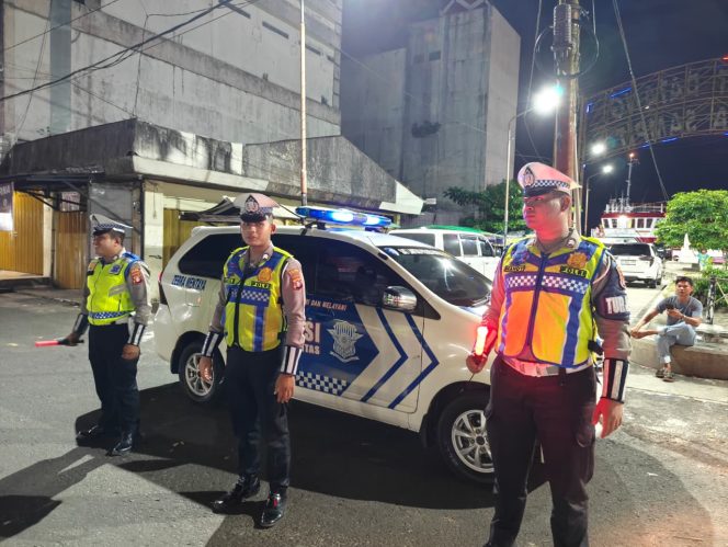 
					Antisipasi Balapan Liar Satlantas Polres Kotim tingkatkan Blue Light Patrol Malam.