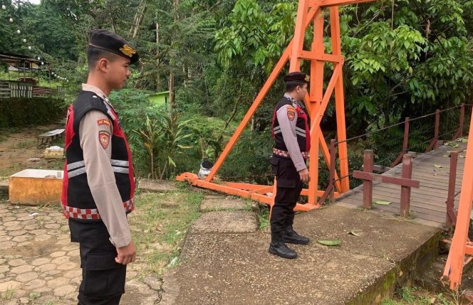 
					Pastikan Kondusif, Patroli Satsamapta Polres Murung Raya Sasar Lokasi Wisata Air Terjun Puruk Cahu