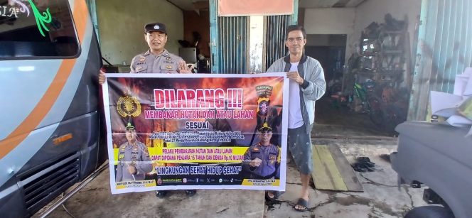 
					“Cegah Karhutla” Polsek Kapuas Timur Rutin Sosialisasi dan Imbau Masyarakat Tidak Membakar Hutan dan Lahan