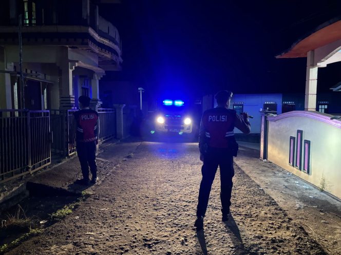 
					Satsamapta Polres Barito Timur Observasi Lingkungan Pemukiman Warga Gang Obama Tamiang Layang