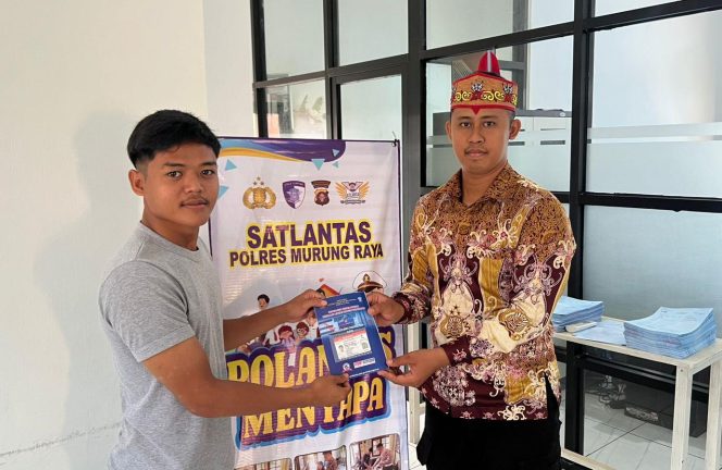 
					Polantas Menyapa, Pelayanan SIM Polres Murung Raya Berikan Pelayanan Maksimal Untuk Masyarakat