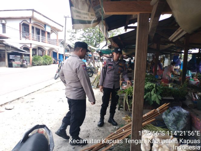 
					Giat Berikan Imbauan kepada warga masyarakat rutin oleh piket Polsek Kapuas Tengah.