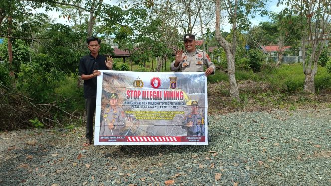 
					SOSIALISASI LARANGAN ILLEGAL MINING, BERTUJUAN CIPTAKAN MASYARAKAT SADAR AKAN LINGKUNGAN OLEH POLSEK KAPUAS TIMUR