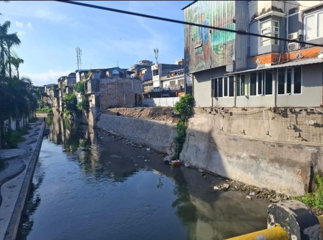 
					Gallery Kohinoor Diduga Langgar Sempadan Sungai, ARUN Bali Desak Kejati Usut Tuntas Pejabat Pemberi Izin