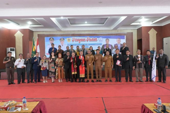 
					Perayaan Paskah dan Pelantikan Pengurus PGI-D Labusel, Bupati Fery Ajak Perkuat Toleransi dan Semangat Kebersamaan