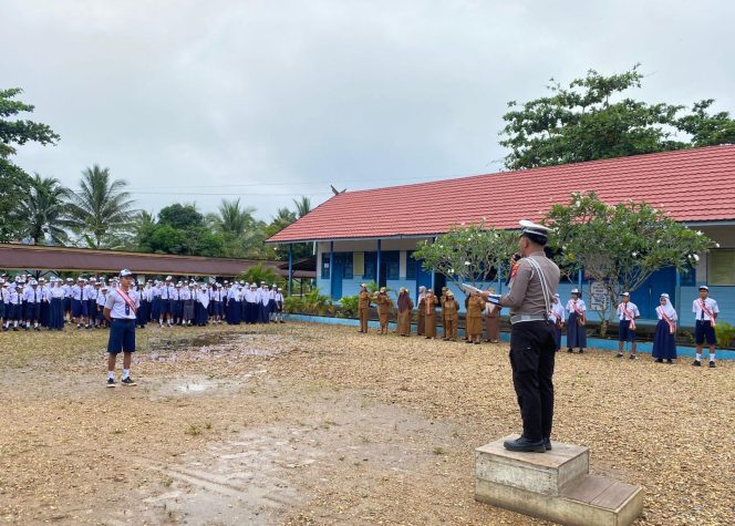
					Jadi Irup di SMPN 5 Murung, Satlantas Polres Murung Raya Ajak Para Pelajar Tertib Berlalu Lintas