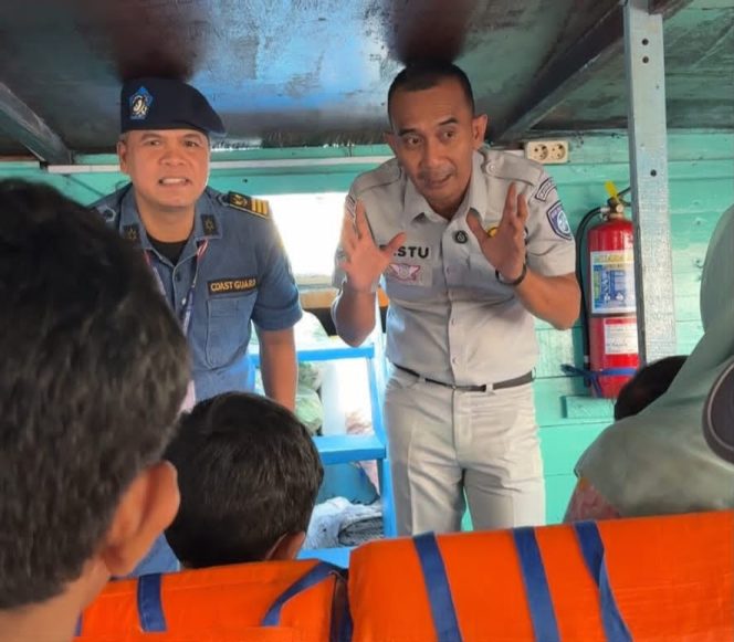 
					Jasa Raharja DKI Jakarta dan KSOP Lakukan Edukasi Keterjaminan dan Keselamatan Penumpang Kapal Laut di Pelabuhan Muara Angke