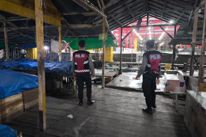 
					Cegah Premanisme, Polres Sukamara Intensifkan Patroli Harkamtibmas di Pasar Saik