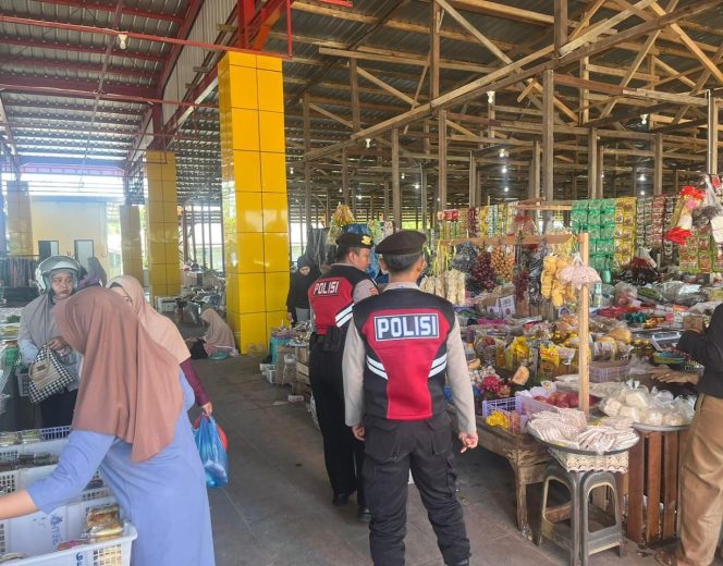 
					Tingkatkan Kewaspadaan Mandiri, Sat Samapta Polres Sukamara Sampaikan Imbauan Kamtibmas di Pasar Saik