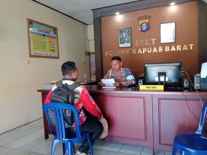 
					Wujudkan Pelayanan Prima, Personel Polsek Kapuas Barat Hadir di Tengah Masyarakat