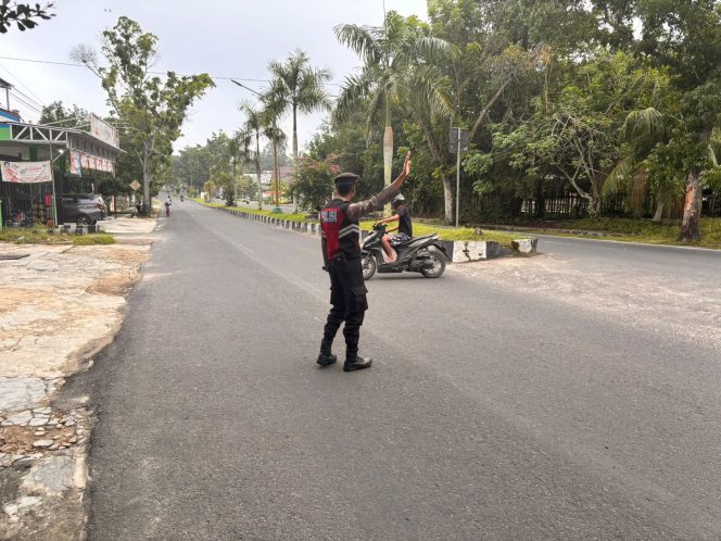 
					Sat Samapta Polres Sukamara Gelar Personel di Jalan Raya Guna Pelayanan Pagi
