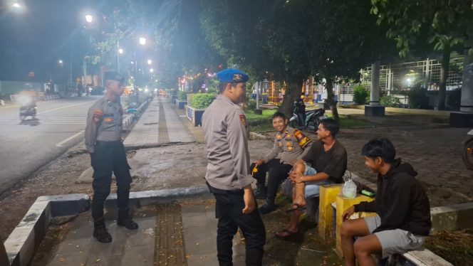 
					Jaga Kondusifitas Malam Hari, Polres Barito Utara Intensifkan Patroli Presisi di Titik Objek Vital dan Keramaian