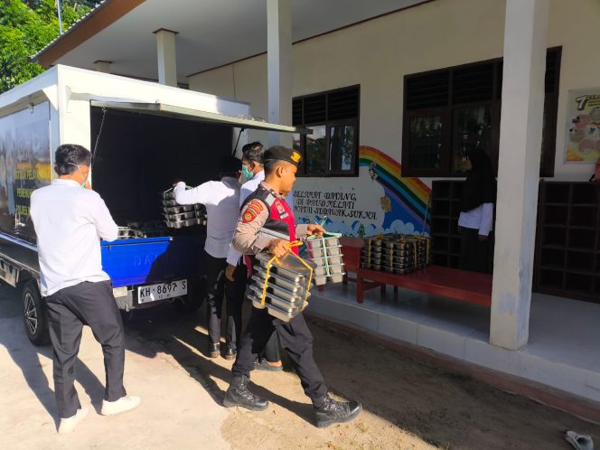 
					Dukung Program Pemerintah, Sat Samapta Polres Sukamara Berikan Pelayanan Kepada Masyarakat Lewat Pengawalan MBG