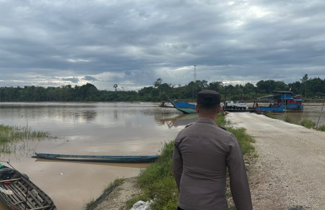 
					Polsek Sepang Siaga Penuh Hadapi Potensi Bencana Hidrometeorologi di Wilayah Hukumnya