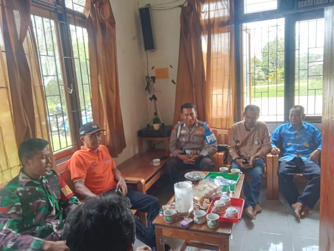 
					Sinergi Tanpa Batas: Polsek Kapuas Barat Gelar Coffee Morning Bahas Kamtibmas hingga Ketahanan Pangan di Saka Tamiang