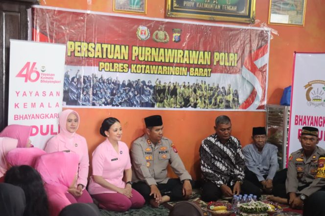 
					Pererat Tali Persaudaraan, Kapolres Kobar Gelar Silaturahmi Bersama Purnawirawan dan Warakawuri