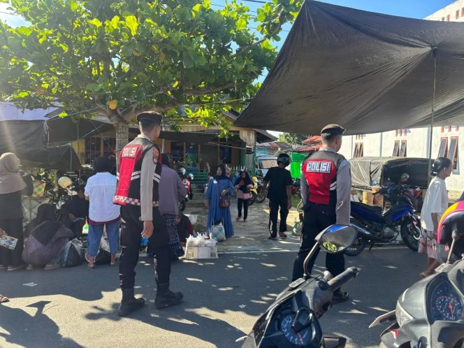 
					Patroli Dialogis Satsamapta Polres Pulpis Beri Rasa Aman di Pasar