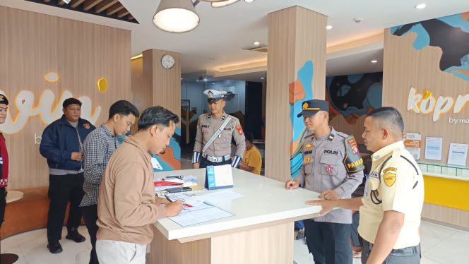 
					POLRES SERUYAN GELAR PATROLI OBJEK VITAL KAWASAN PERBANKAN KOTA KUALA PEMBUANG