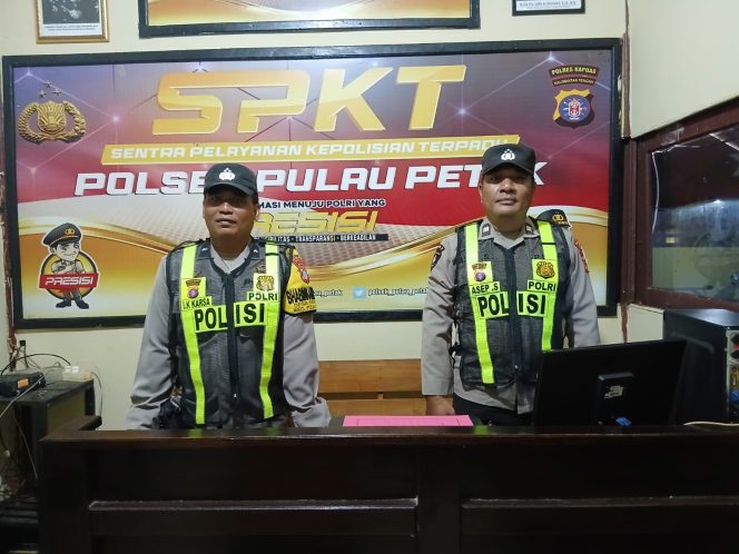 
					POLSEK PULAU PETAK LAKSANAKAN KEGIATAN SIAGA MAKO PADA MALAM HARI GUNA CIPTAKAN SITUASI AMAN